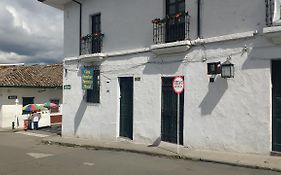 Casa Familiar Turistica Hostal